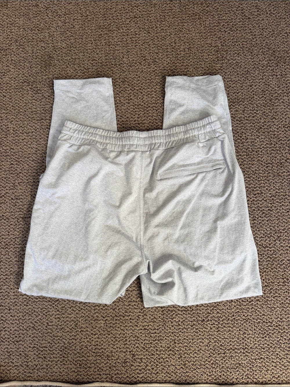 NWOT vuori sweat pants - Picture 2 of 6